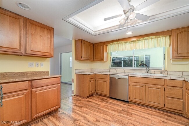 2324 Jasper Ave in Ft. Myers, FL - Building Photo - Building Photo