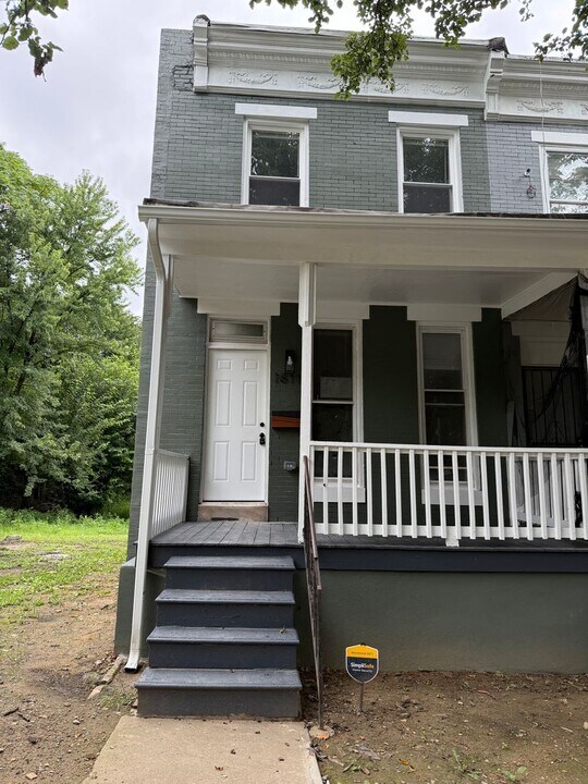 1811 N Dukeland St in Baltimore, MD - Building Photo