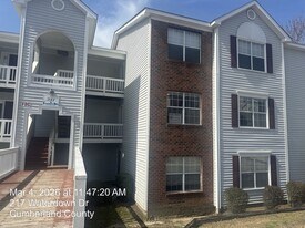 217 Waterdown Dr in Fayetteville, NC - Building Photo