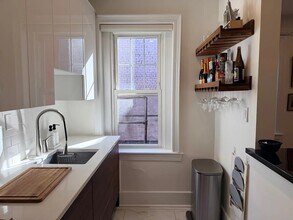 1332 15th St NW, Unit 44 in Washington, DC - Foto de edificio - Building Photo