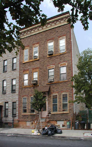 101 Himrod St in Brooklyn, NY - Building Photo