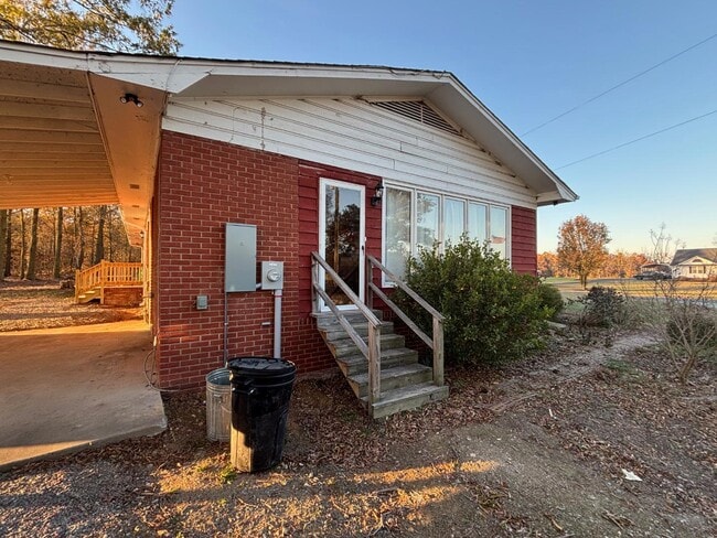 7708 Old Goldmine Rd in Peachland, NC - Building Photo - Building Photo