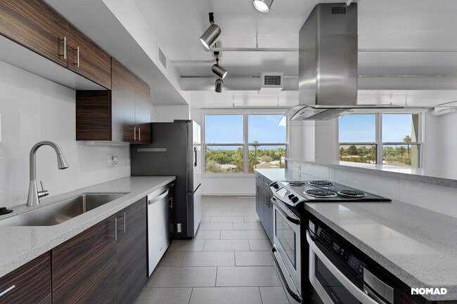 property at 535 W Thomas Rd