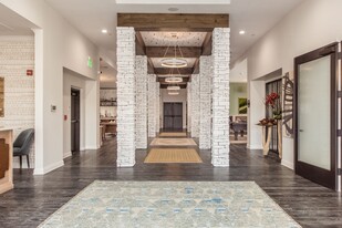 Berkley House in Upper Arlington, OH - Building Photo