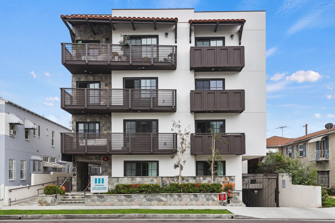 Rimini by Wiseman in Los Angeles, CA - Foto de edificio
