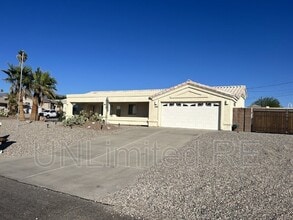 2290 Interlake Dr in Lake Havasu City, AZ - Building Photo - Building Photo