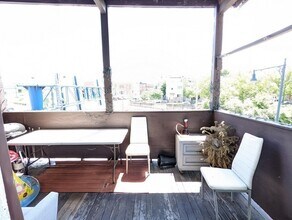 143 London St, Unit 2 in Boston, MA - Building Photo - Building Photo