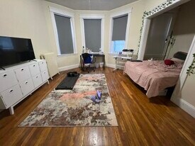 225 Kelton St, Unit 8 in Boston, MA - Building Photo