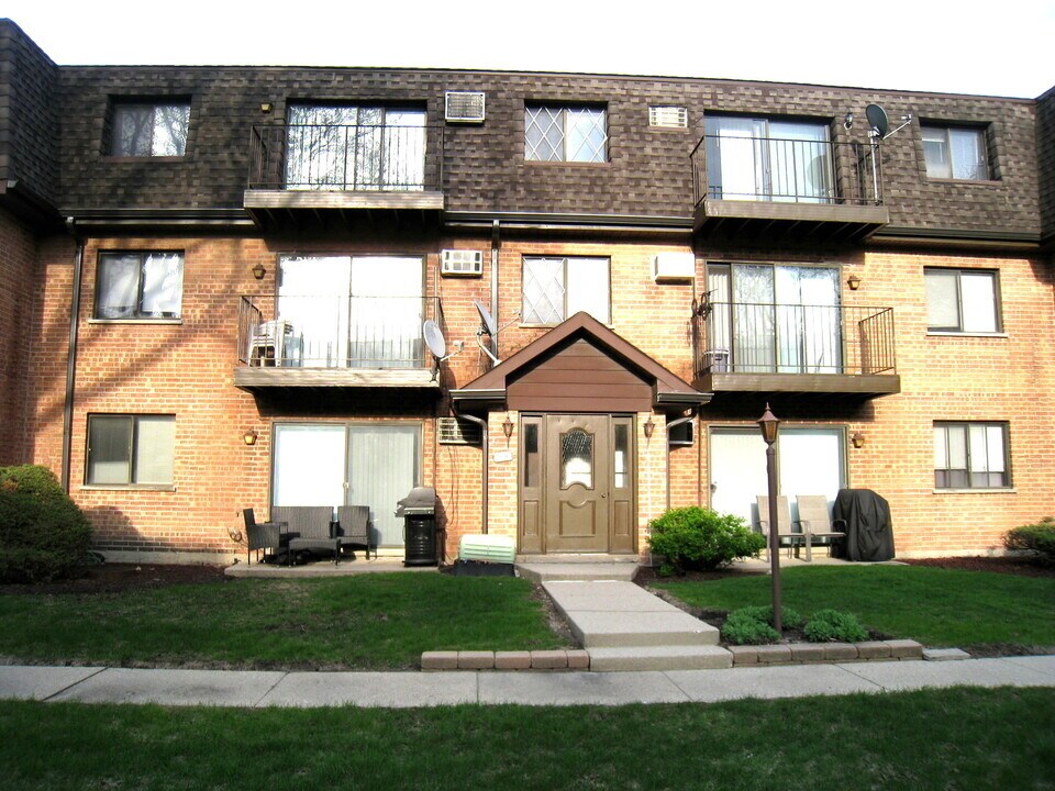 919 S McKinley Ave in Arlington Heights, IL - Building Photo