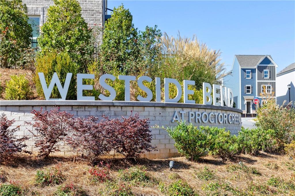 1436 Creekside Cir NW in Atlanta, GA - Building Photo