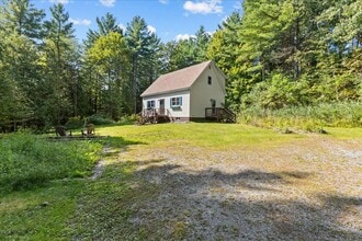 1672 Sweet Hollow Rd in Sheldon, VT - Building Photo - Building Photo