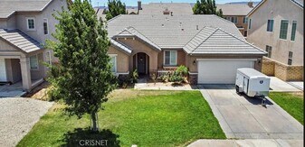 3278 Ashton Pl in Lancaster, CA - Building Photo