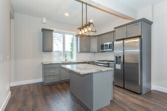 14 Prospect St, Unit 2 in Morristown, NJ - Building Photo - Building Photo