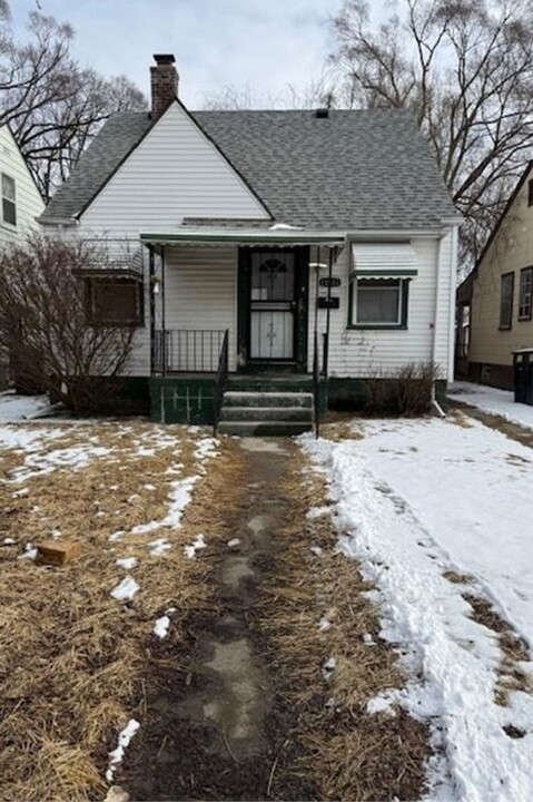 13514 Stahelin Rd in Detroit, MI - Building Photo