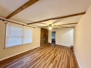 117 Holly Ave in East Flat Rock, NC - Building Photo - Building Photo