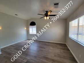 657 Silverwood St in Imperial, CA - Building Photo - Building Photo