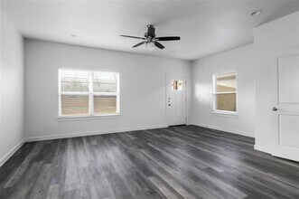 422 N Elliott Ave in Sherman, TX - Building Photo - Building Photo
