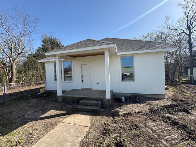 property at 231 E O'Neal St
