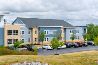 Rochester View Apartments in Henrietta, NY - Building Photo - Building Photo