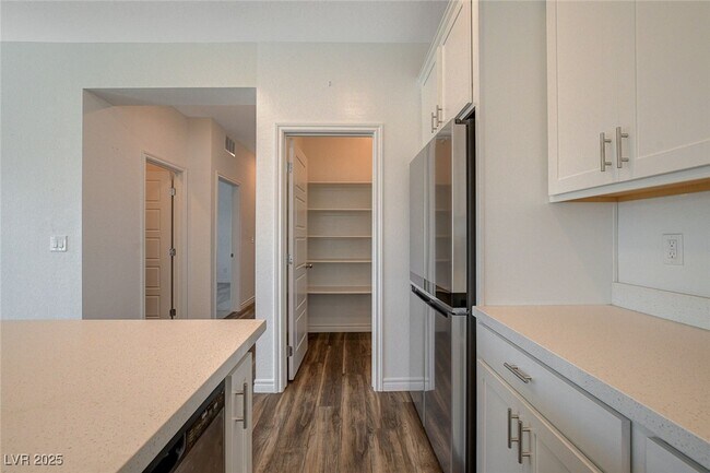 property at 206 Callen Falls Ave