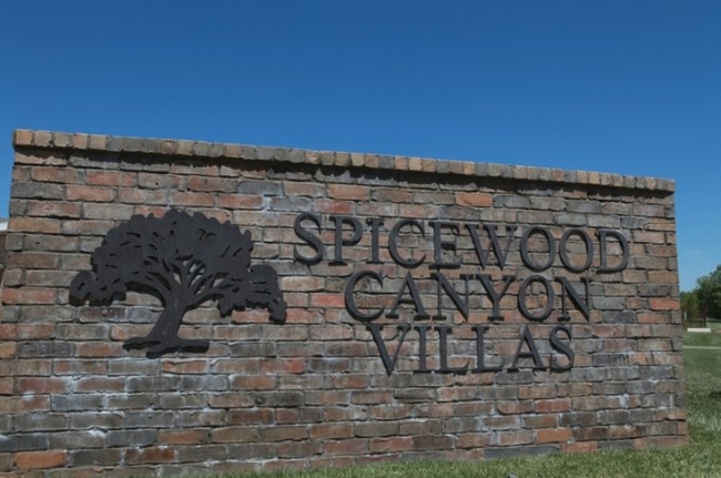 Spicewood Canyon Villas in Roswell, NM - Building Photo - Building Photo