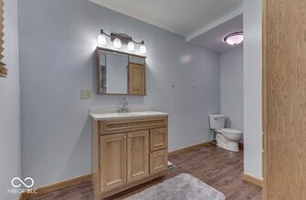 3935 Mistletoe Dr in Indianapolis, IN - Building Photo - Building Photo