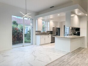 7046 Fish Creek Ln in West Palm Beach, FL - Building Photo - Building Photo