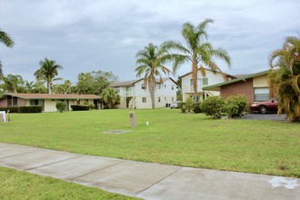 Mainstay Apartments | Quadplex Investment in Stuart, FL - Building Photo - Building Photo