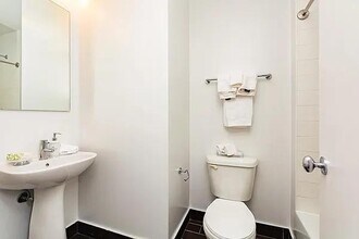 212 W 91st St in New York, NY - Building Photo - Building Photo