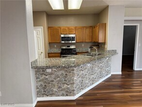 7829 Strong Water Ct in Las Vegas, NV - Building Photo - Building Photo