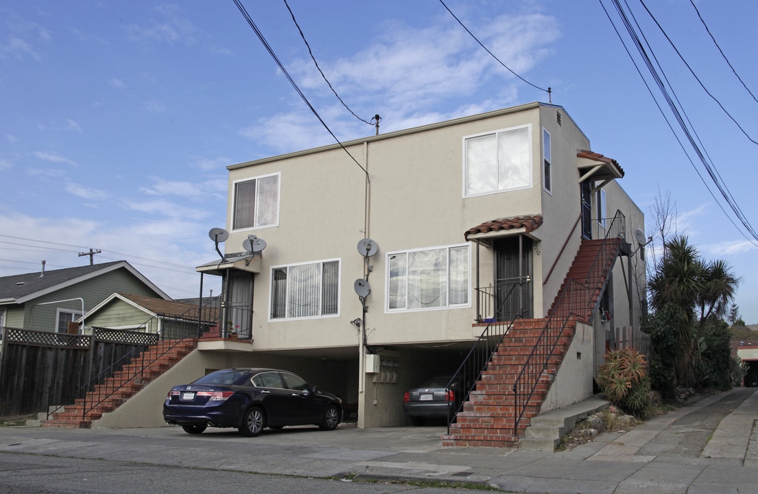 3130 Brookdale Ave in Oakland, CA - Building Photo