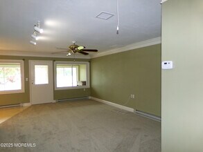 651C Plymouth Dr in Lakewood, NJ - Building Photo - Building Photo