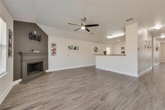 12310 Orloff Dr in Rhome, TX - Building Photo - Building Photo
