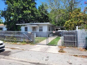 5731 NW 6th Ave in Miami, FL - Building Photo - Building Photo