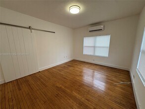 3237 SW 4th St in Miami, FL - Foto de edificio - Building Photo