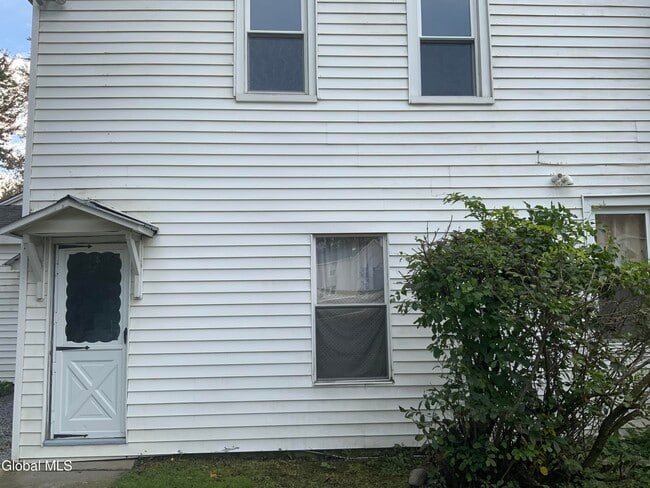160 Jackson St in Saratoga Springs, NY - Building Photo - Building Photo