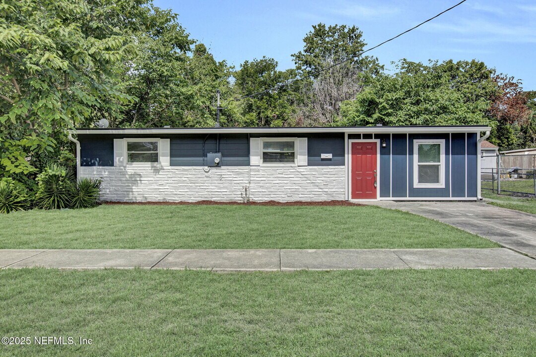 1714 Brookview Dr S in Jacksonville, FL - Building Photo
