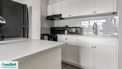 305 Dr. M.L.K. Jr St S in St. Petersburg, FL - Building Photo - Building Photo