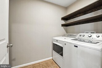 2804 Piper Glenn Ct in Dumfries, VA - Building Photo - Building Photo