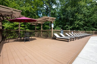 Alamance Reserve in Burlington, NC - Building Photo - Building Photo