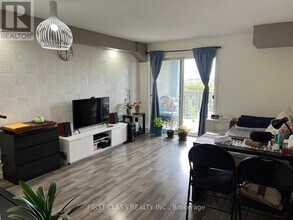 684 Warden Ave. in Toronto, ON - Building Photo - Building Photo