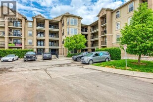 2055 Appleby Line in Burlington, ON - Building Photo