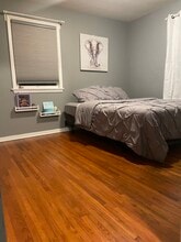 1223 2nd St NE, Unit Room A in Rochester, MN - Foto de edificio - Building Photo