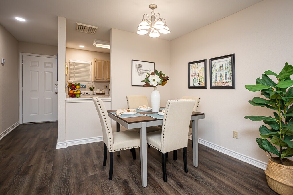 Chateau Napoleon Apartments in Metairie, LA