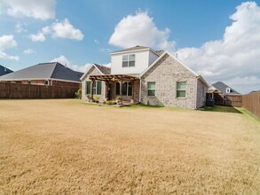 4301 SW Flagstone Blvd in Bentonville, AR - Foto de edificio - Building Photo