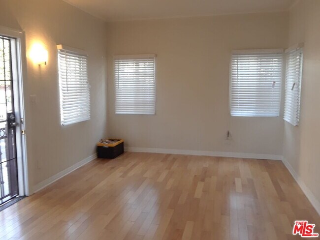 1204 N Citrus Ave in Los Angeles, CA - Building Photo - Building Photo