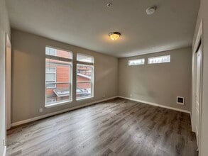 4401 Riverside Dr in Juneau, AK - Building Photo - Building Photo