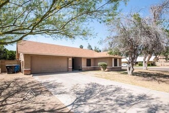 6530 S Marilyn Ann Dr in Tempe, AZ - Building Photo - Building Photo