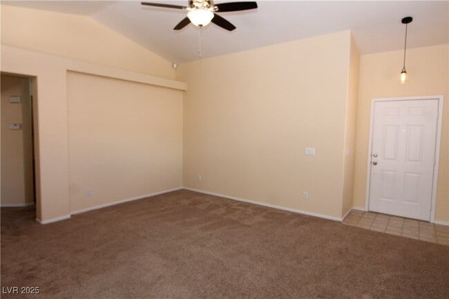 5934 Gingham St in North Las Vegas, NV - Foto de edificio - Building Photo