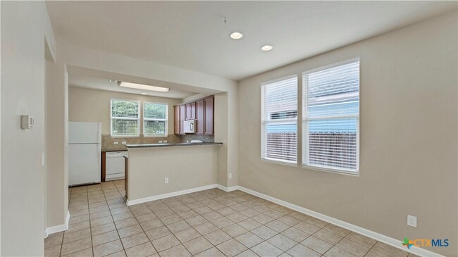 334 Newberry Tr in San Marcos, TX - Building Photo - Building Photo